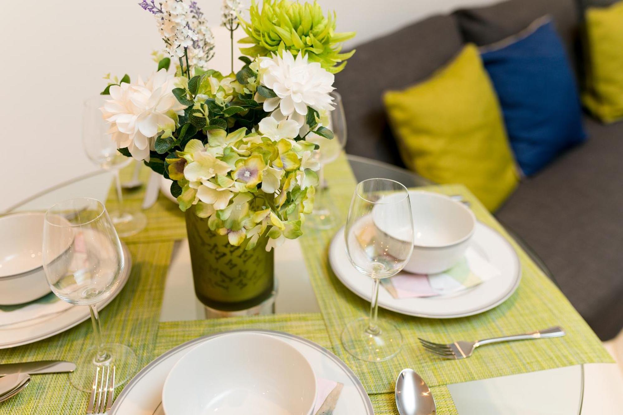 Skyvillion - Cozy Apartments In Enfield Town With Free Parking & Wifi Eksteriør bilde