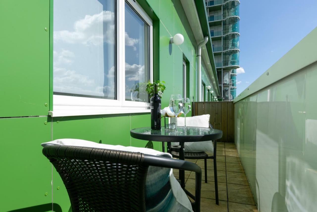 Skyvillion - Cozy Apartments In Enfield Town With Free Parking & Wifi Eksteriør bilde
